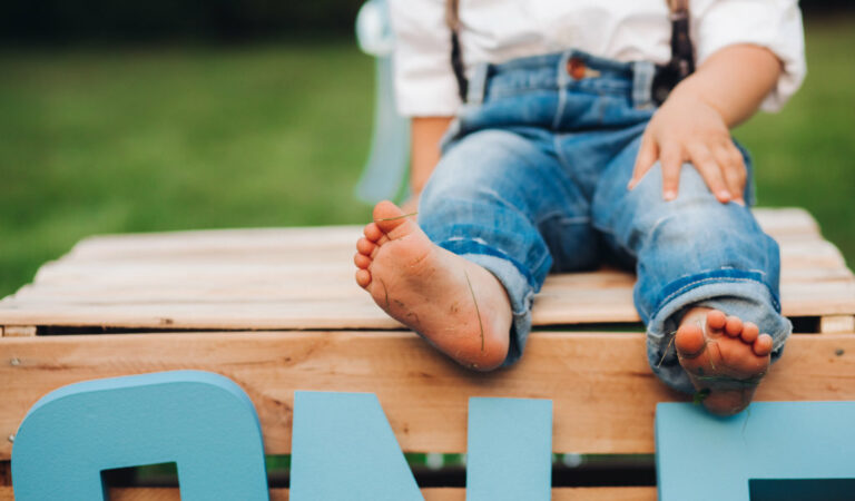 Hongos en los pies de niños
